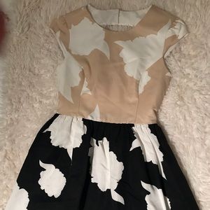 Like new Anthropologie Black/tan floral dress  2
